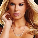 <strong>Цепочка с подвеской  HORNY</strong> <br />
Серебристая цепочка с подвеской "HORNY" из сияющих страз, цепочка длинной 50 см. <div class="charTableblock"> </div> Цепочка с подвеской  HORNY 
Серебристая цепочка с подвеской "HORNY" из сияющих страз, цепочка длинной 50 см.