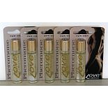 <strong>Мужские духи с феромонами с ароматом Dolce Gabbana, серия Love Collection 2</strong> <br />
Мужские духи с феромонами с ароматом Dolce Gabbana. Семейство ароматов - шипровые, пряные, древесные. Ноты - бергамот, мандарин, апельсин, нероли, лимон, лаванда, шалфей, полынь, кардамон, перец, сандал, кедр, табак, мускус, кумарин. Аромат придется по душе современным, энергичным, спортивным мужчинам. <div class="charTableblock"> </div> Мужские духи с феромонами с ароматом Dolce Gabbana, серия Love Collection 2
Мужские духи с феромонами с ароматом Dolce Gabbana. Семейство ароматов - шипровые, пряные, древесные. Ноты - бергамот, мандарин, апельсин, нероли, лимон, лаванда, шалфей, полынь, кардамон, перец, сандал, кедр, табак, мускус, кумарин. Аромат придется по душе современным, энергичным, спортивным мужчинам.