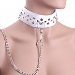 <strong>Белый ошейник из кожи с цепочкой-поводком</strong> <br />
Изготовлен из натуральной кожи с велюровой подкладкой. <div class="charTableblock"><div><span>Материал</span>: кожа</div><div><span>Цвет</span>: белый</div><div><span>Производитель</span>: Sitabella, Россия</div></div> Белый ошейник из кожи с цепочкой-поводком
Изготовлен из натуральной кожи с велюровой подкладкой.