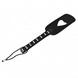 <strong>Черный пэдл с серцем HEART BREAKER</strong> <br />
Черный пэдл из искусственной кожи с вырезом в форме сердца - настоящее оружие сердцееда или соблазнительной сердцеедки! Удобная рукоять с металлическими клепками удобно держать в руке. <div class="charTableblock"> </div> Черный пэдл с серцем HEART BREAKER
Черный пэдл из искусственной кожи с вырезом в форме сердца - настоящее оружие сердцееда или соблазнительной сердцеедки! Удобная рукоять с металлическими клепками удобно держать в руке.