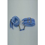 <strong>Наручники голубые TWO с мехом винил</strong> <br />
Наручники. <div class="charTableblock"><div><span>Материал</span>: кожзам</div><div><span>Цвет</span>: другой</div><div><span>Производитель</span>: Sitabella, Россия</div></div> Наручники голубые TWO с мехом винил
Наручники.