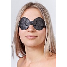 <strong>Маска черная</strong> <br />
Маска изготовлена из натуральной кожи с велюровой подкладкой.<div class="charTableblock"><div><span>Цвет</span>: черный</div><div><span>Материал</span>: кожа</div><div><span>Тип</span>: маска</div></div> Маска черная
Маска изготовлена из натуральной кожи с велюровой подкладкой.