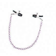 <strong>Украшения на соски Metal Nipple Chain</strong> <br />
Цепочка с прищепками на соски.<div class="charTableblock"><div><span>Тип</span>: для сосков</div><div><span>Особенности</span>: с цепочкой</div></div> Украшения на соски Metal Nipple Chain 
Цепочка с прищепками на соски.