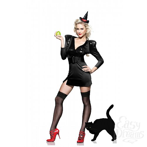  2    WITCH-A-LICIOUS
