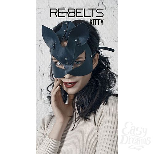  1:      Kitty Black 