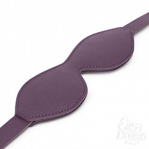  5     Cherished Collection Leather Blindfold