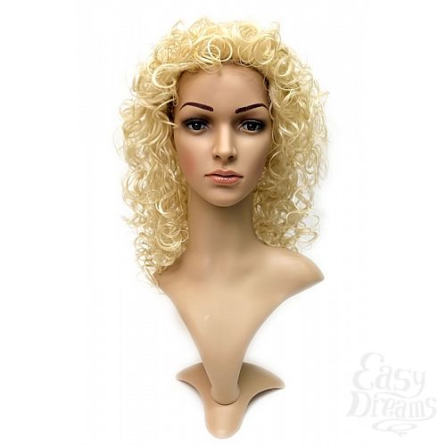  1:   Daniella Wig  -   ,  