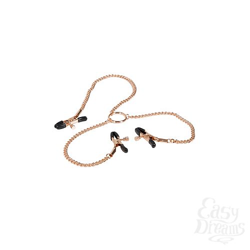 Фотография 2:  Зажимы для сосков и половых губ с цепью Entice Triple Intimate Clamps золотистые Фотография 2  Зажимы для сосков и половых губ с цепью Entice Triple Intimate Clamps золотистые